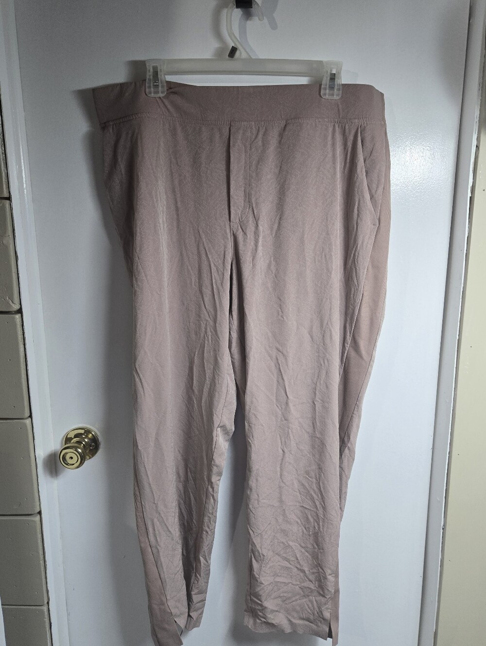 Athleta Brooklyn Ankle Pants Gorpcore Athleisure Travel Chic Clean Girl Size 18